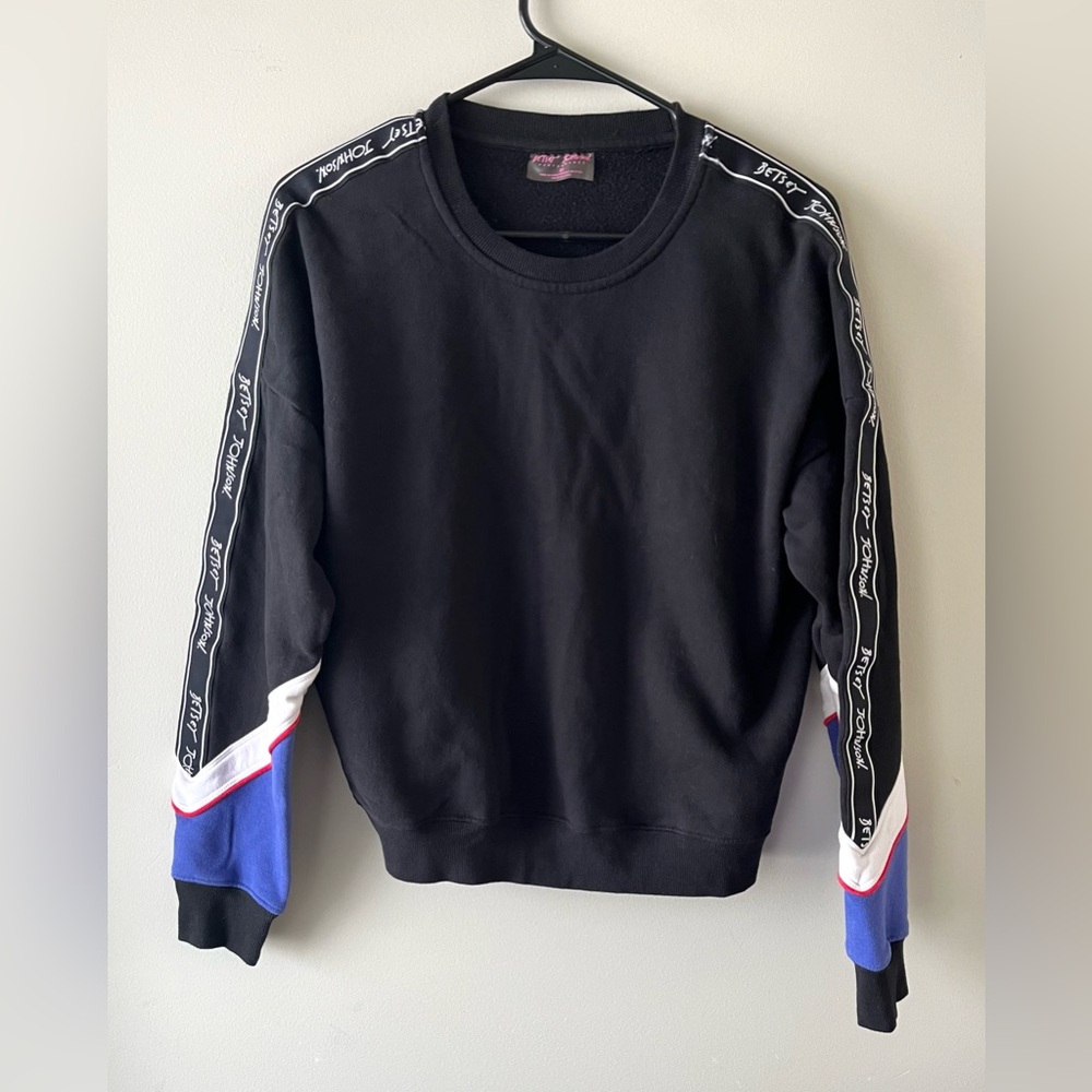 Betsey Johnson Black Crew Neck Sweater Size Medium Spell Out Label -streetwear - Picture 2 of 8